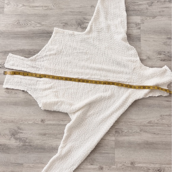 WHITE OVERSIZED TIE UP DROP SLEEVE KNIT SWEATER - Picture 8 of 10